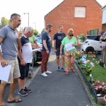 Le jury des maisons fleuris en visite